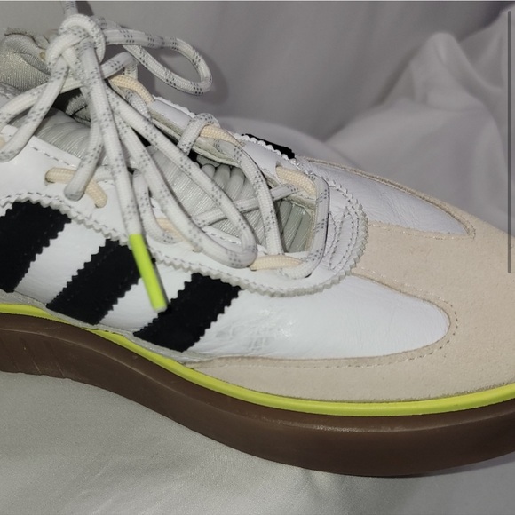 Adidas Original Sneakers - Picture 3 of 8
